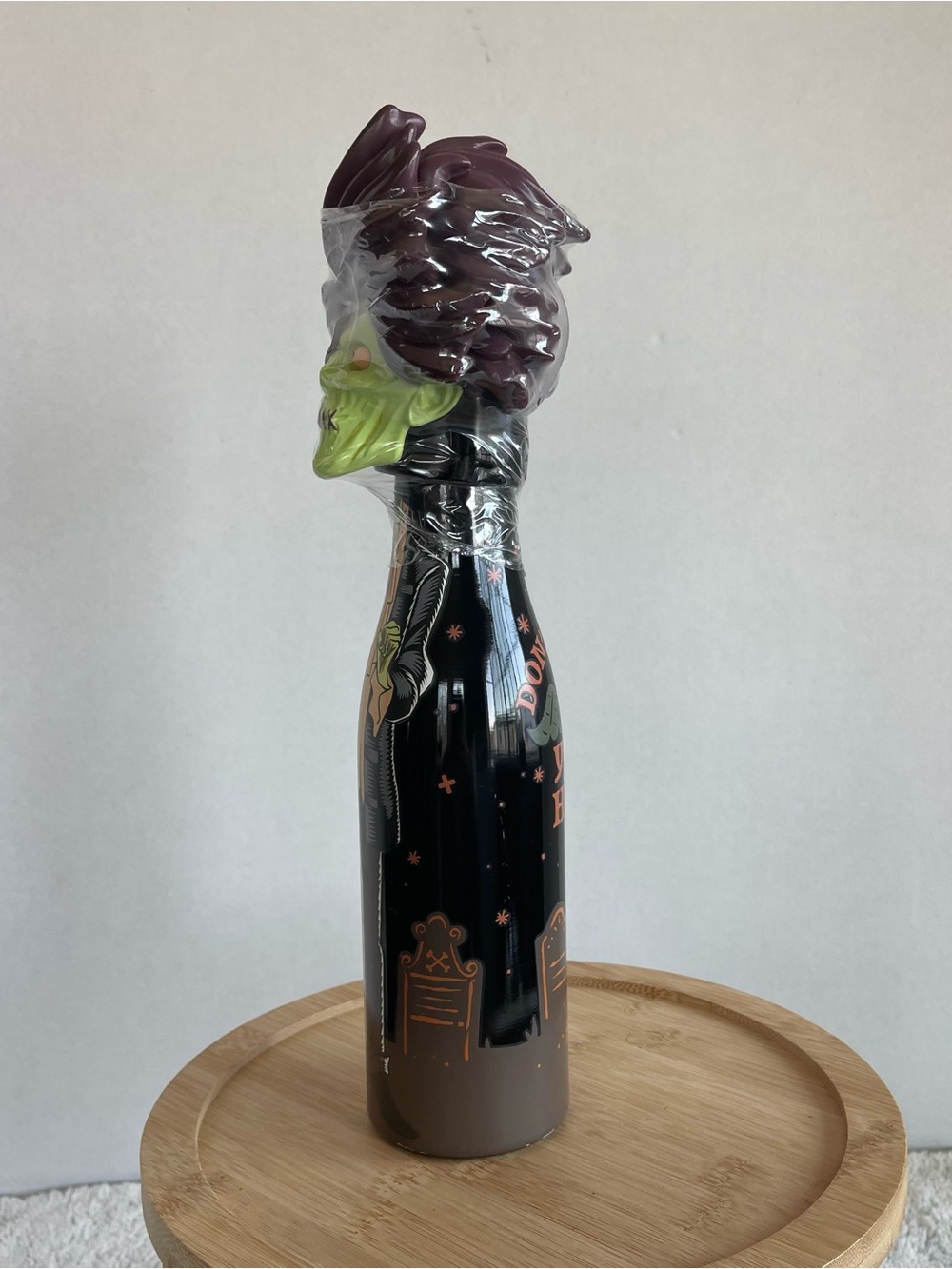 Disney Water Bottle - Hocus Pocus - Billy Butcherson - Picture 4 of 8